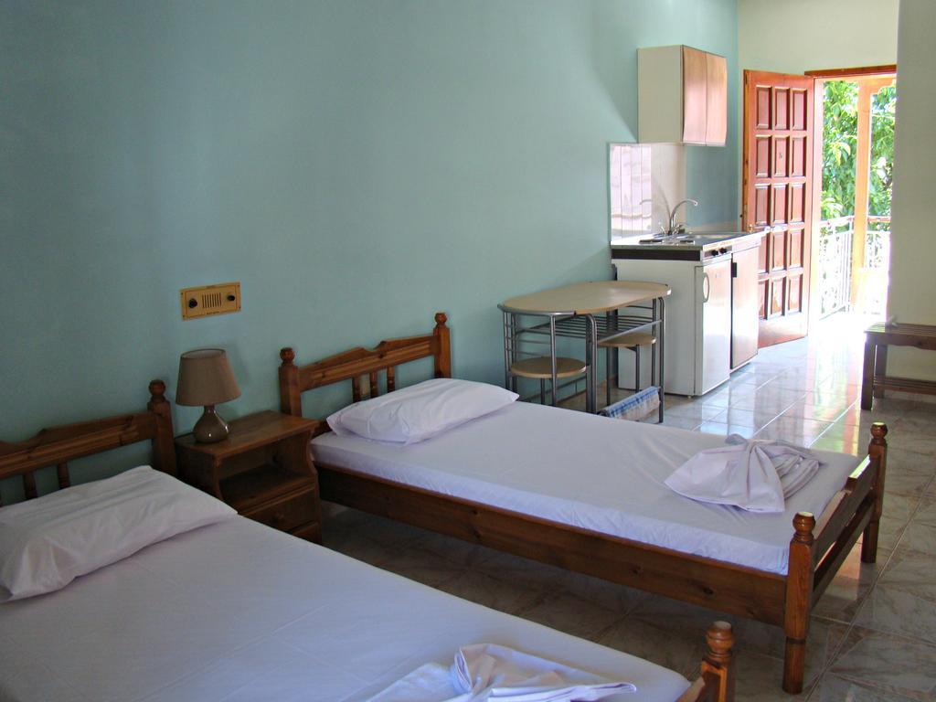 Apartamento Kristi Poros  Habitación foto