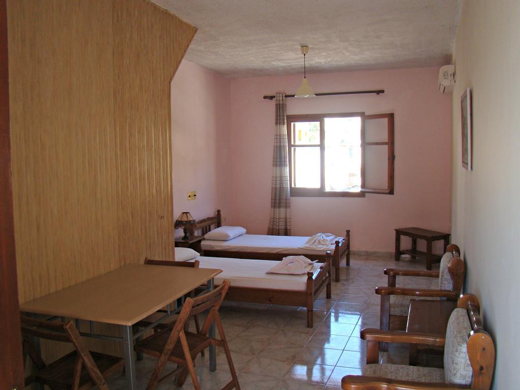 Apartamento Kristi Poros  Habitación foto